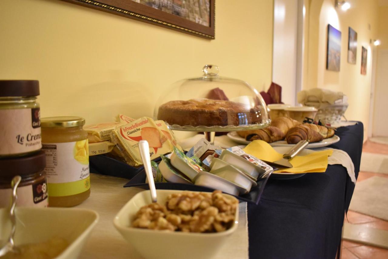 Bed and Breakfast Balconcino Sugli Ulivi Noto Exterior foto